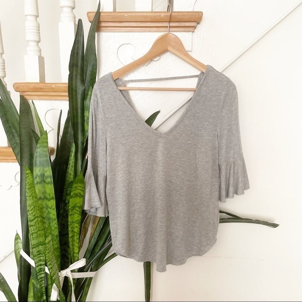 Chaser flare sleeves v-neck gray blouse NWT sz XS